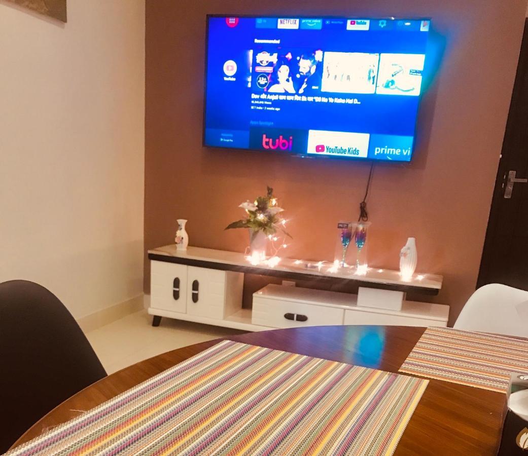 Atrium High Suite 2Bed Family Apartment Near Giga Mall Islamabad Exterior foto